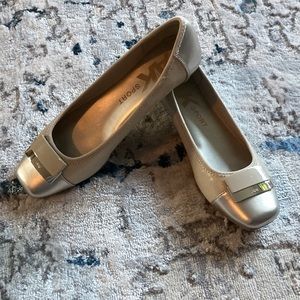 Never Worn Dress Flats!